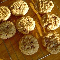 Desserts – Bobbies Oatmeal Cookies